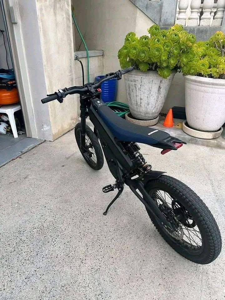Talaria / Sur-Ron – All Black