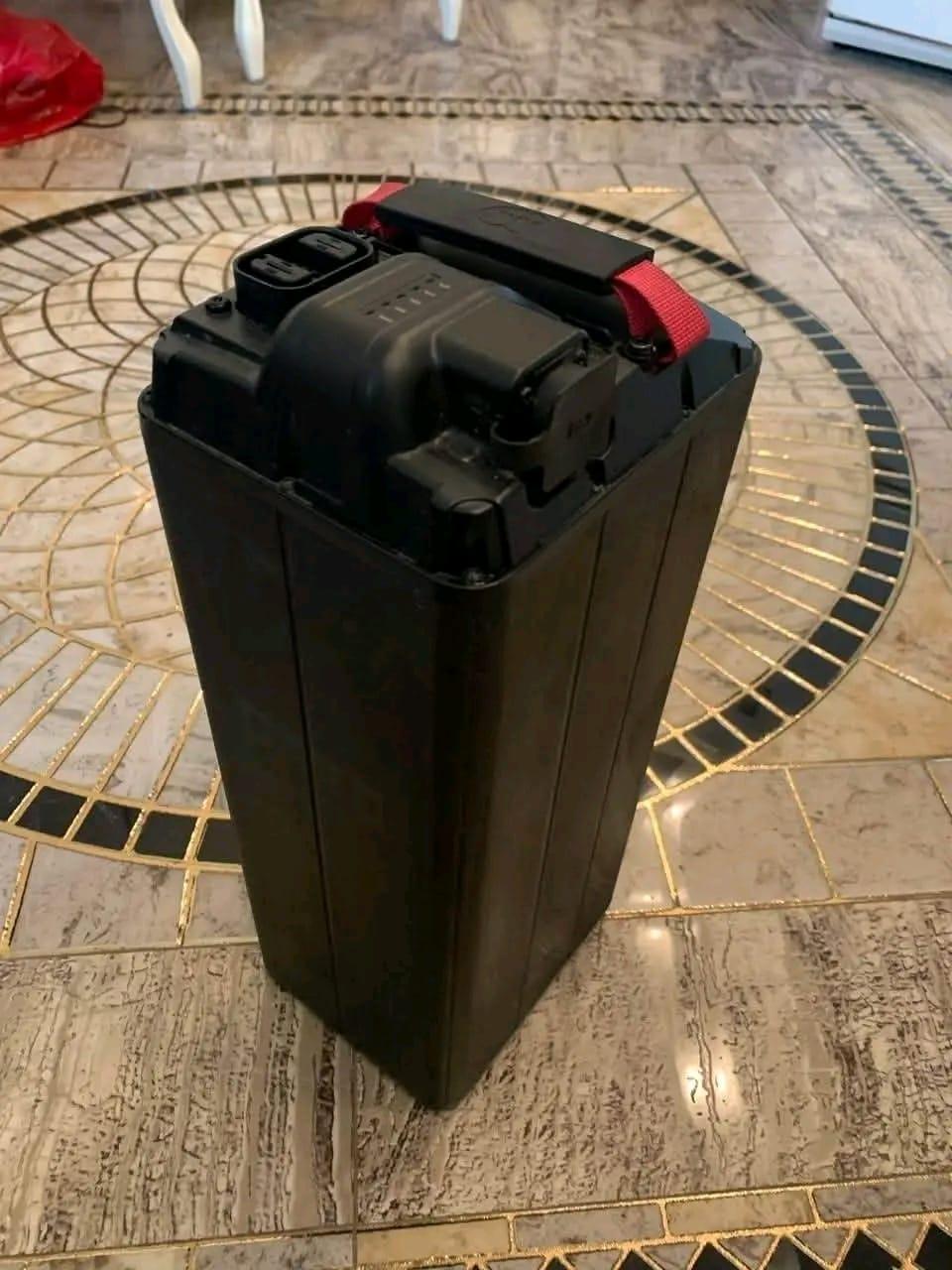 Battery photo 4
